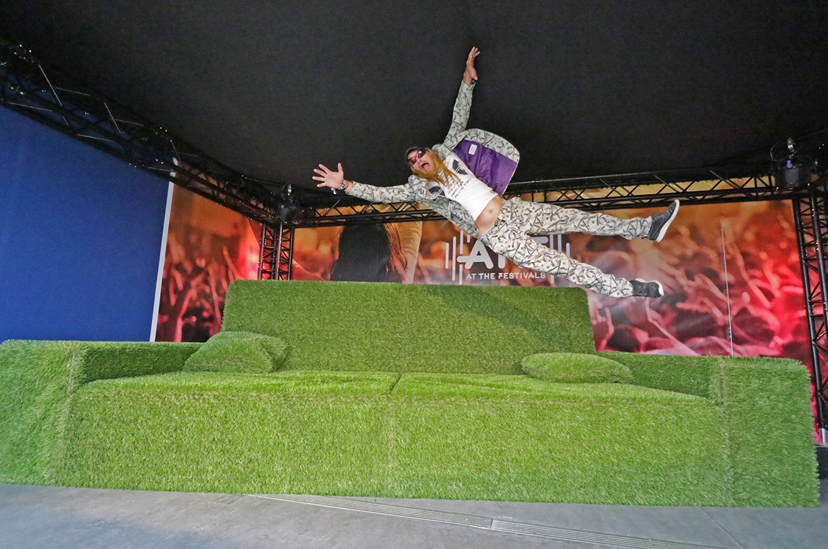 Dive into the festival